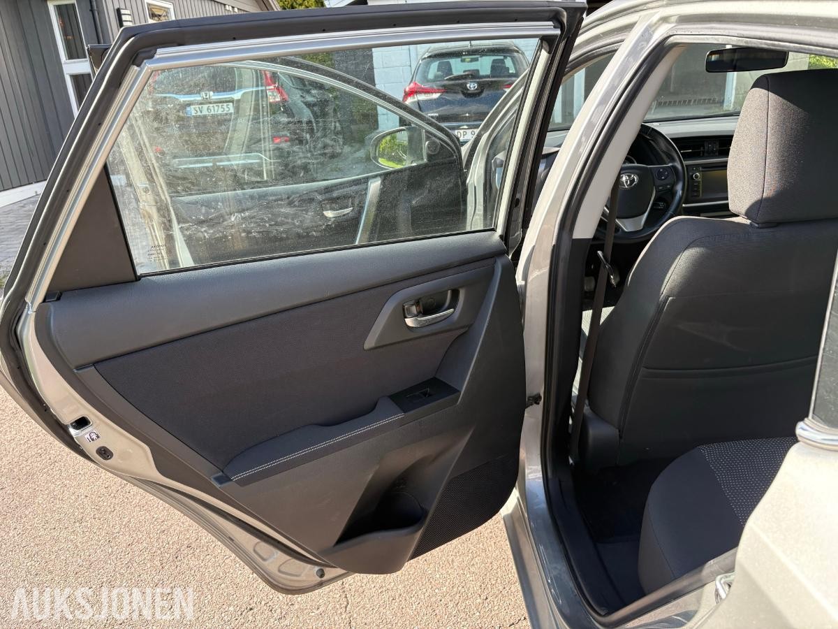 2013 Toyota Auris 1.3, 96238km, Hengerfeste, Ryggekamera